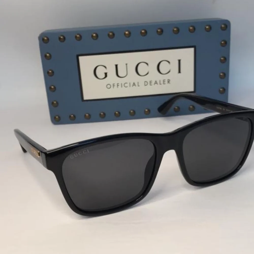 Authentic New Gucci Logo GG0746SA Sunglasses001 - Black - Grey
